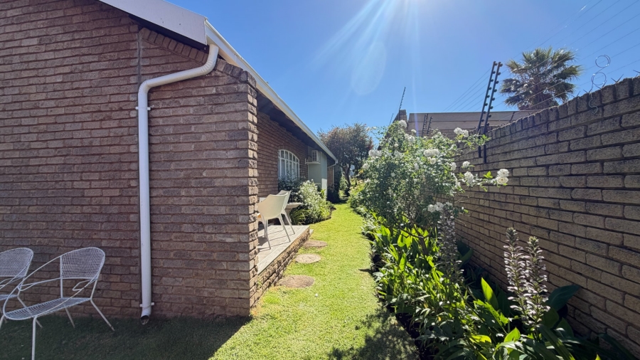 2 Bedroom Property for Sale in Miederpark North West